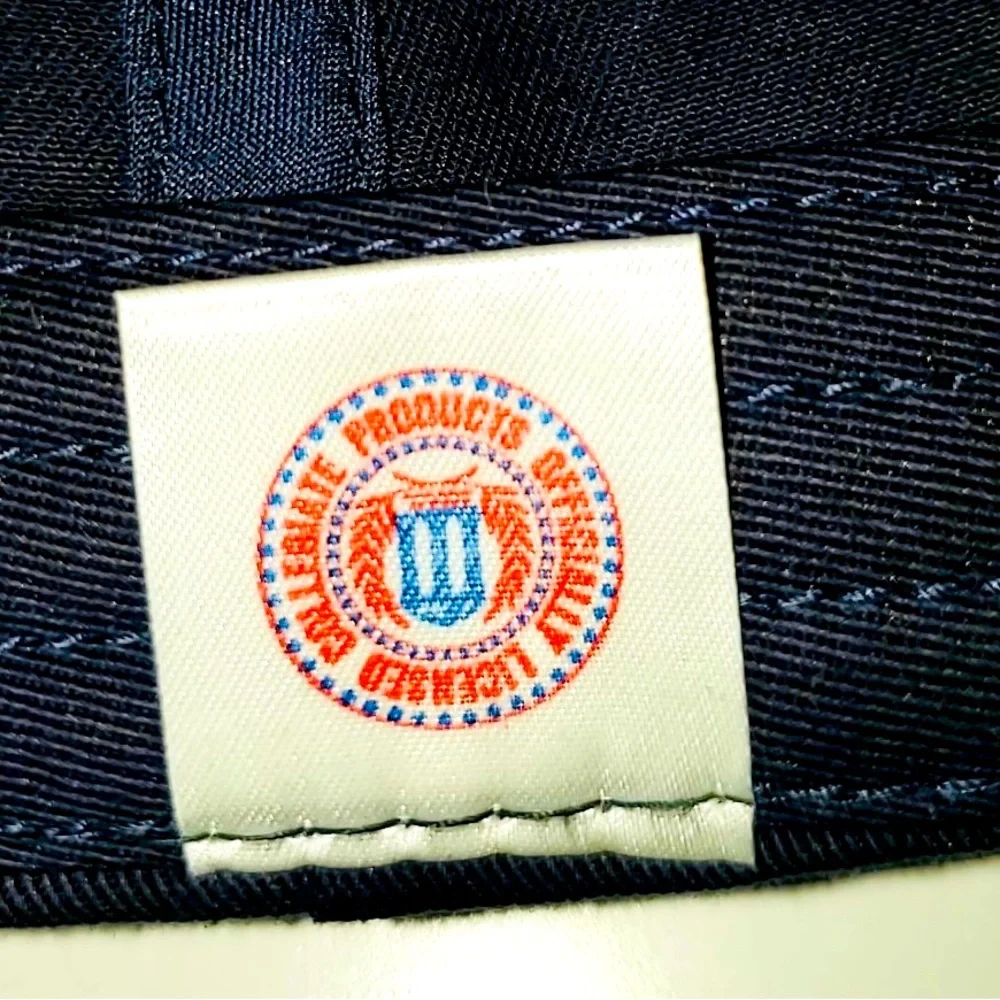 Vintage UCONN Huskies College Baseball Hat with Arch & Adjustable Back NWOT
